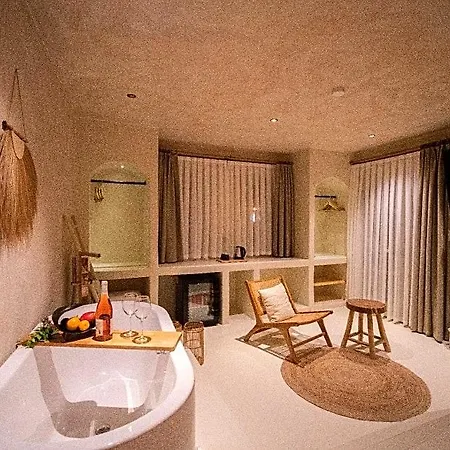 호텔 Noi Bodrum 4*